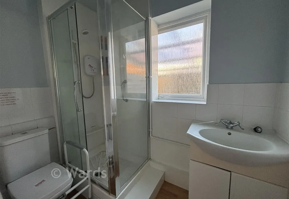Shower Room - Wells Way, Faversham, Kent - Wards of Kent