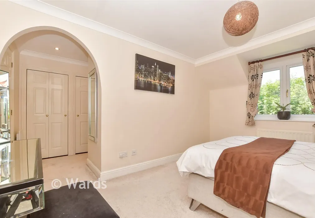 Bedroom 1 - Shuttle Close, Biddenden, Ashford, Kent - Wards of Kent