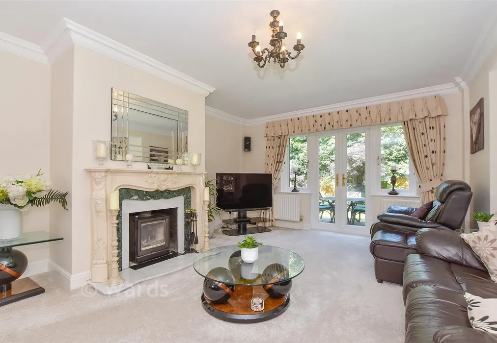 Lounge - Shuttle Close, Biddenden, Ashford, Kent - Wards of Kent