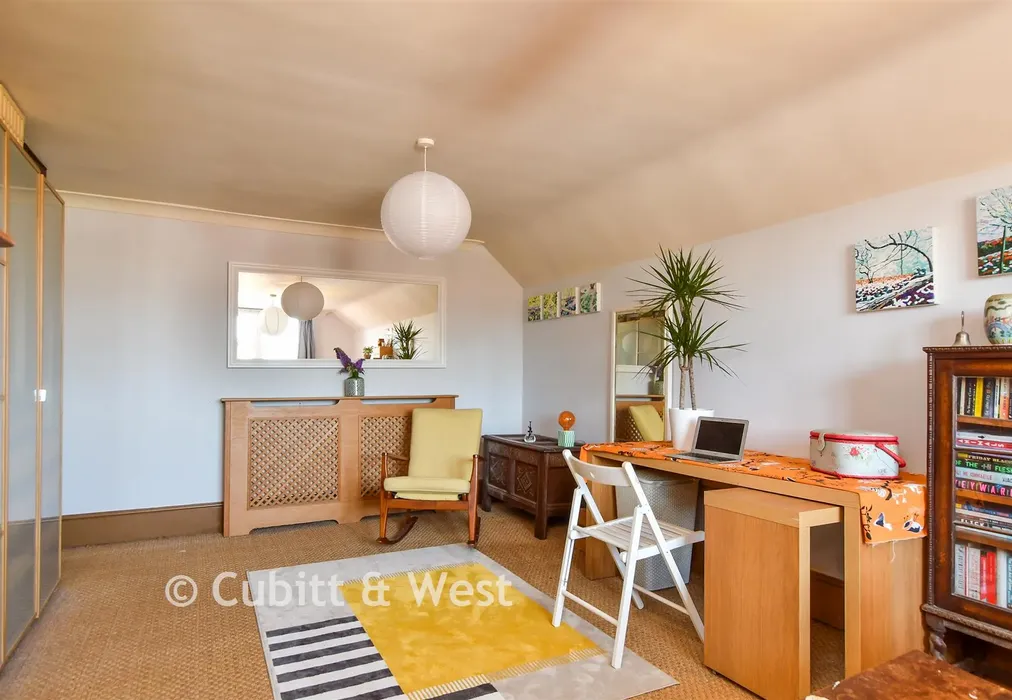 Bedroom 1 - Cuckfield Road, Hurstpierpoint, West Sussex - Wards of Kent