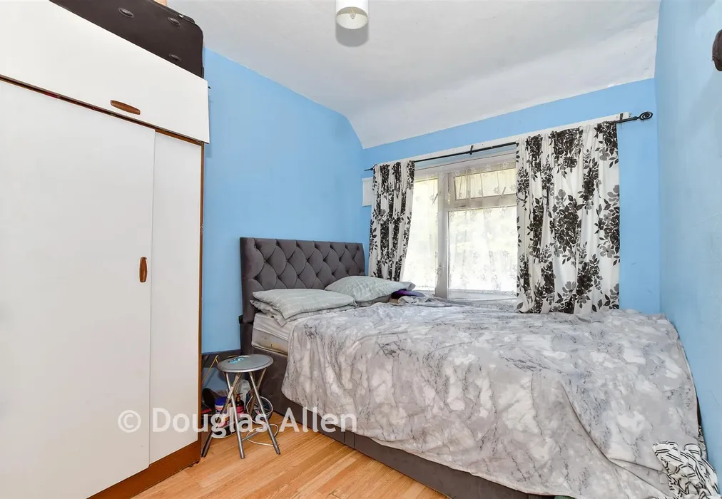 Bedroom 2 - Woodward Road, Dagenham, Essex - Wards of Kent