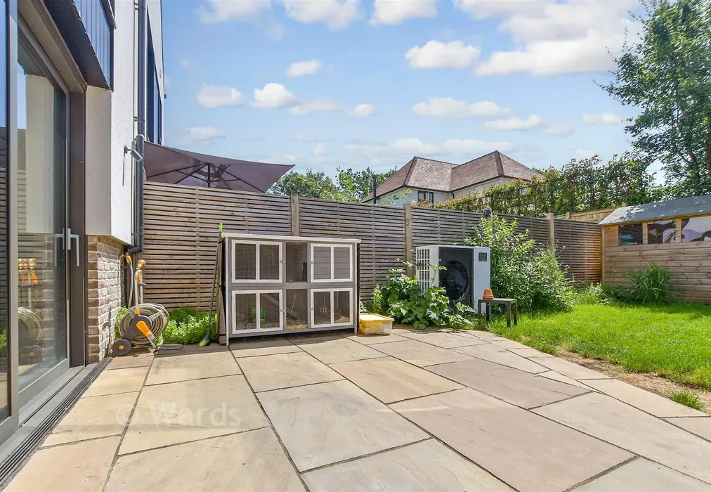Patio / Decking - Sandpiper Close, Appledore, Kent - Wards of Kent