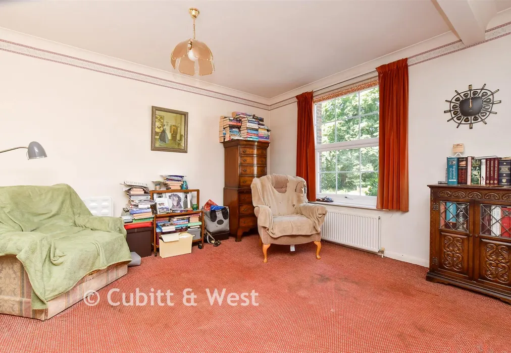 Lounge - Ardshiel Drive, Redhill, Surrey - Wards of Kent