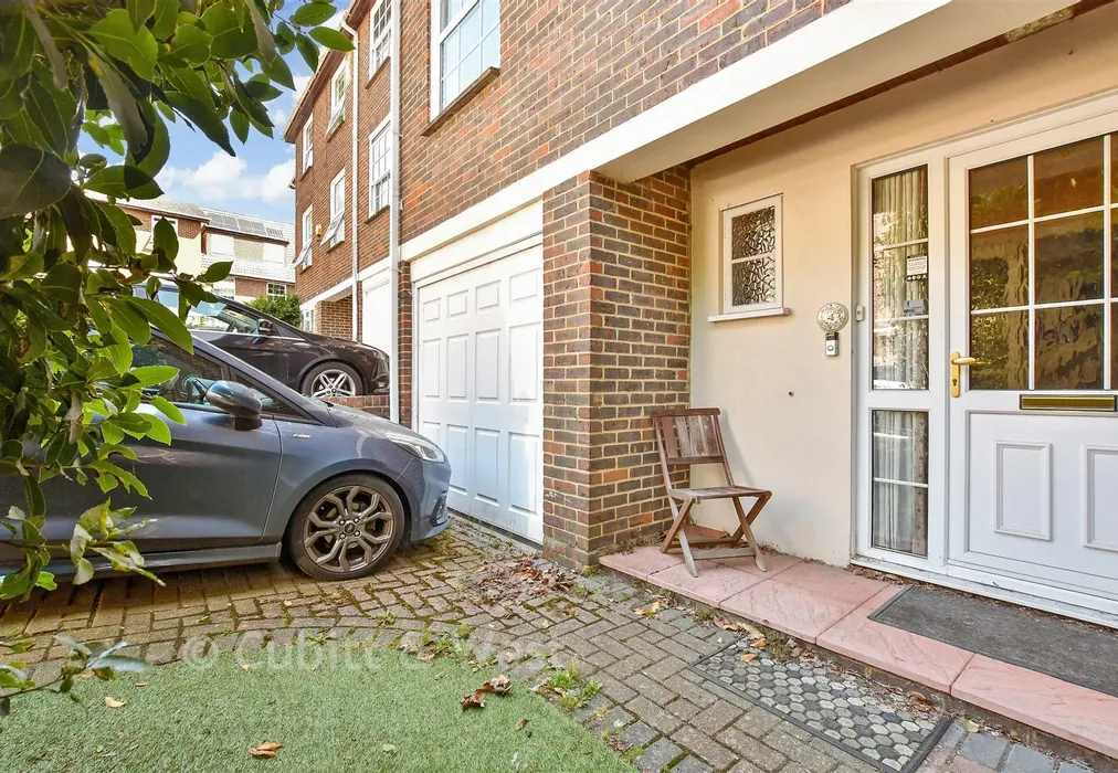 Driveway/Parking - Ardshiel Drive, Redhill, Surrey - Wards of Kent