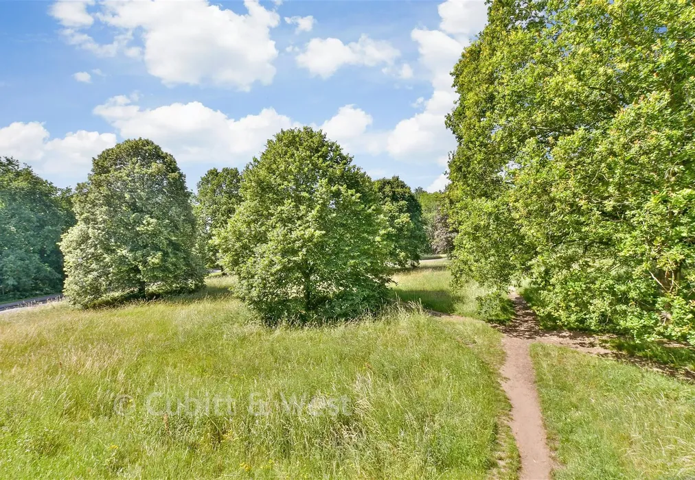 Surrounding Area - Ardshiel Drive, Redhill, Surrey - Wards of Kent