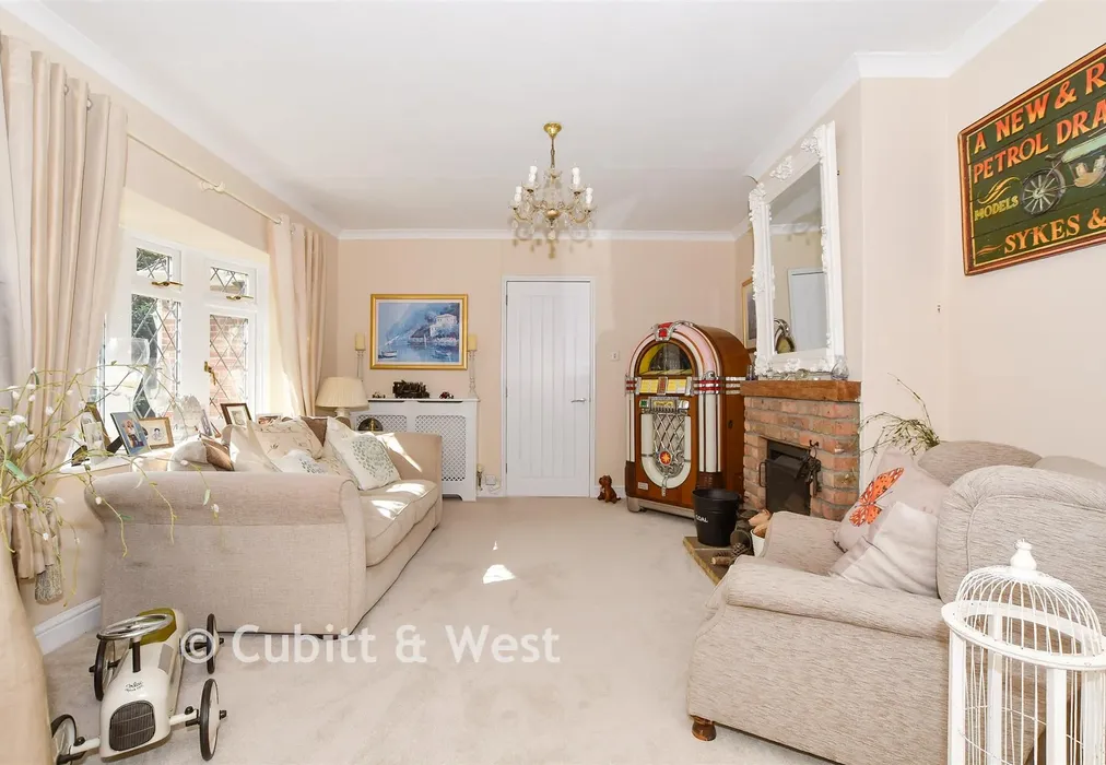 Lounge - Coolham Road, Brooks Green, Horsham, West Sussex - Wards of Kent