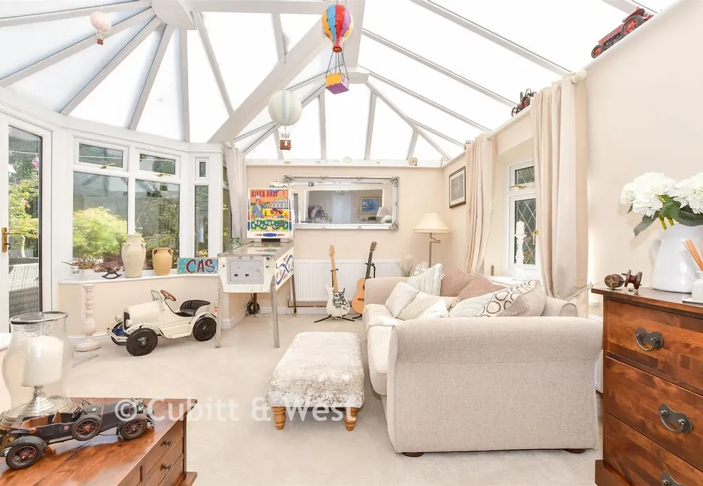 Lounge - Coolham Road, Brooks Green, Horsham, West Sussex - Wards of Kent