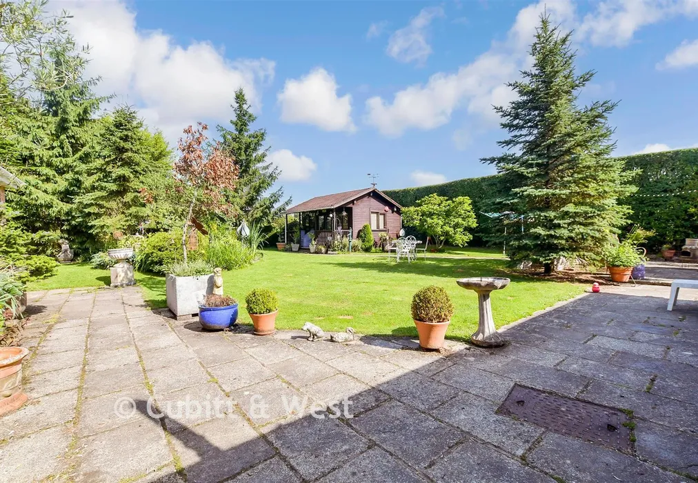 Rear Garden - Coolham Road, Brooks Green, Horsham, West Sussex - Wards of Kent