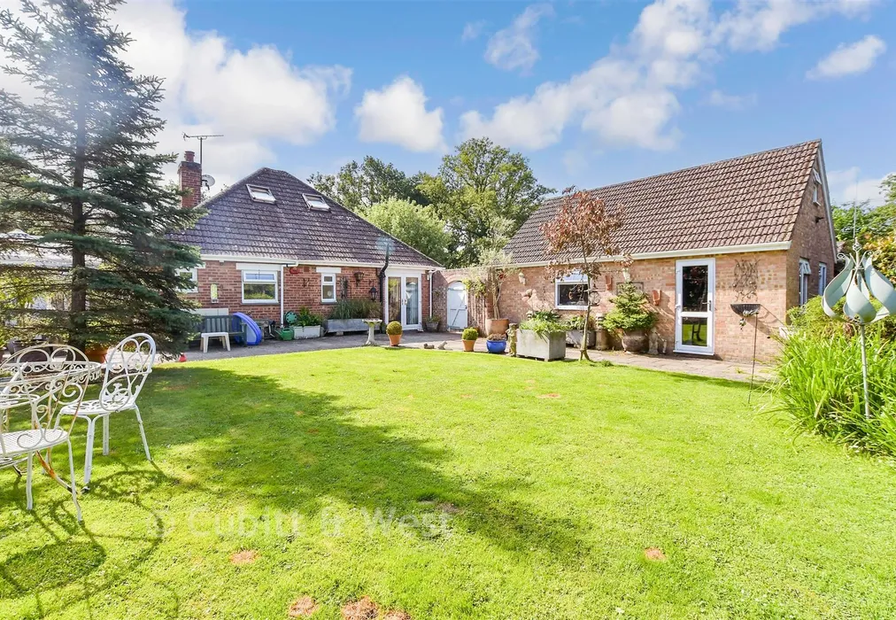 Rear Elevation - Coolham Road, Brooks Green, Horsham, West Sussex - Wards of Kent