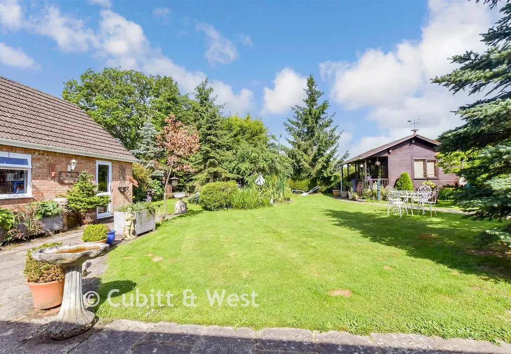 Rear Garden - Coolham Road, Brooks Green, Horsham, West Sussex - Wards of Kent