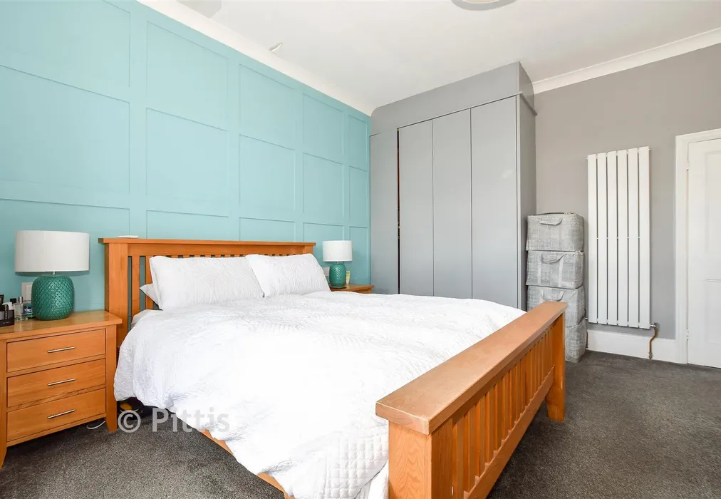 Bedroom 2 - Sandown Road, Lake, Isle of Wight - Wards of Kent