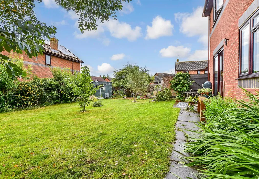 Rear Garden - Siskin Gardens, Paddock Wood, Tonbridge, Kent - Wards of Kent