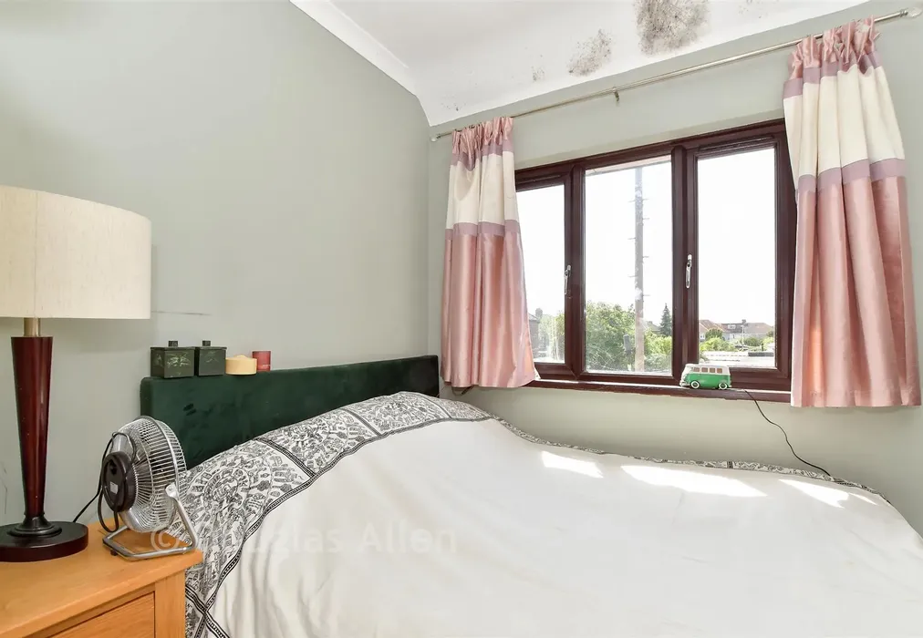 Bedroom 3 - St. Andrew's Avenue, Hornchurch, Essex - Wards of Kent