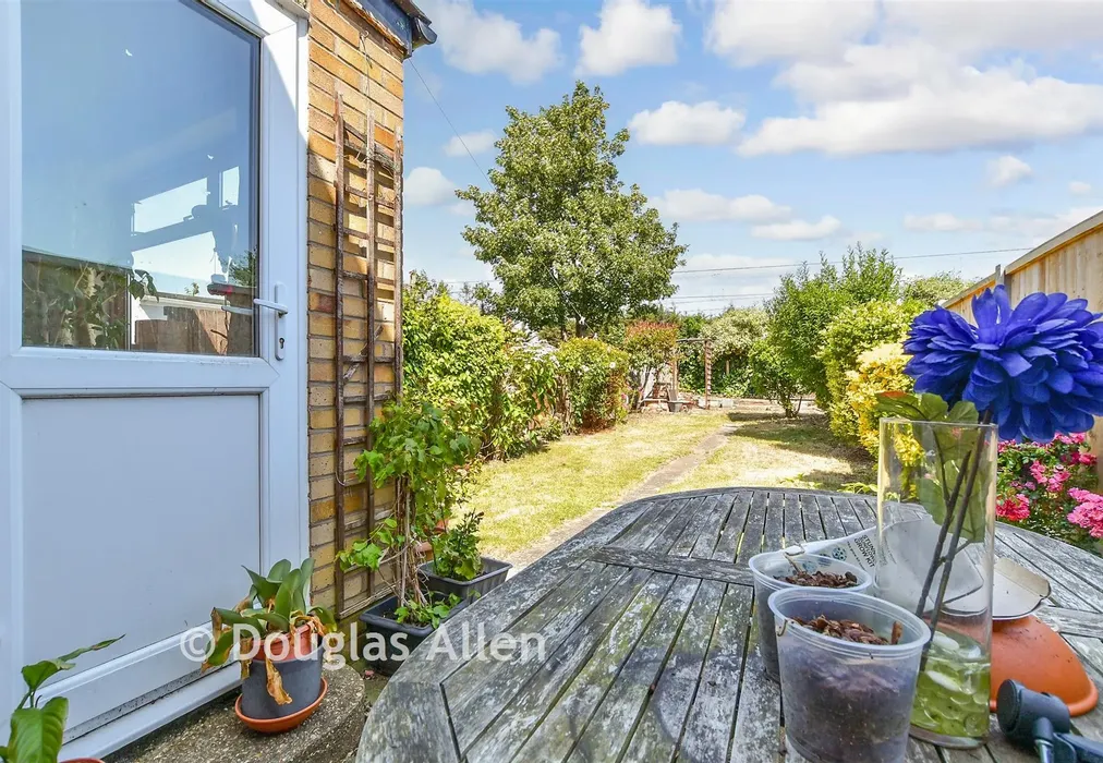 Rear Garden - St. Andrew's Avenue, Hornchurch, Essex - Wards of Kent