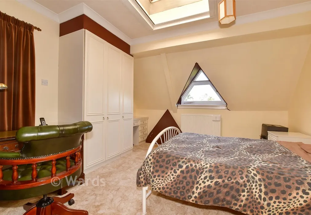 Bedroom 2 - New Dover Road, Canterbury, Kent - Wards of Kent