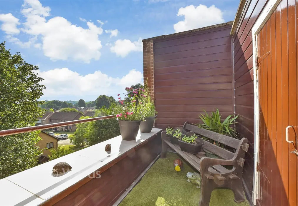 Balcony / Terrace - New Dover Road, Canterbury, Kent - Wards of Kent