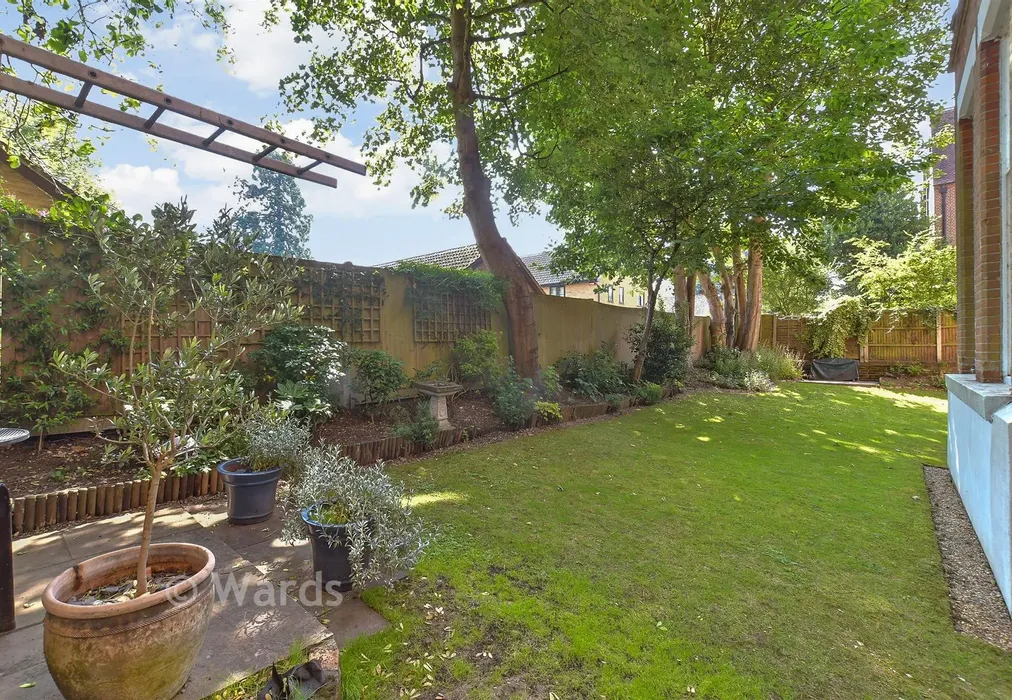 Communal Gardens - New Dover Road, Canterbury, Kent - Wards of Kent