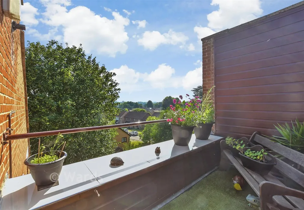 Balcony / Terrace - New Dover Road, Canterbury, Kent - Wards of Kent