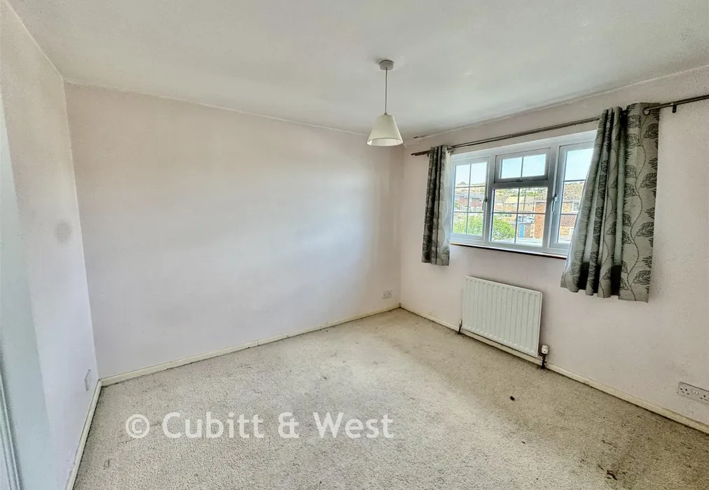 Bedroom 2 - The Ridgway, Woodingdean, Brighton, East Sussex - Wards of Kent