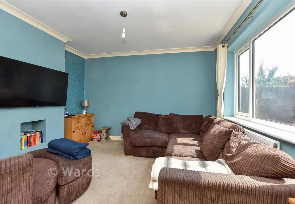 Lounge - Grayne Avenue, Isle Of Grain, Rochester, Kent - Wards of Kent