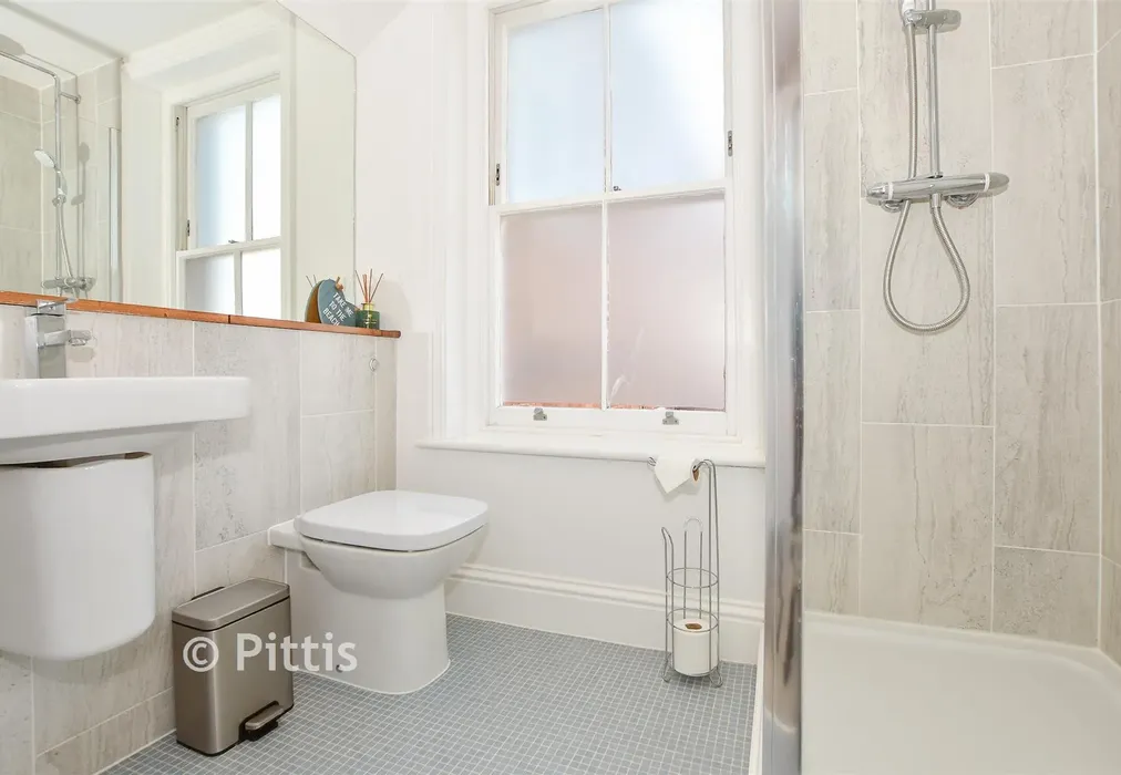 En-Suite Shower Room - Albion Road, Sandown, Isle of Wight - Wards of Kent