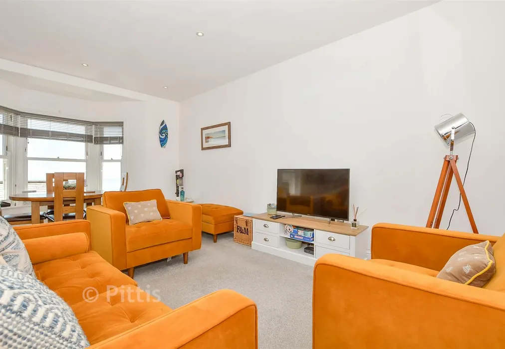 Lounge/Diner - Albion Road, Sandown, Isle of Wight - Wards of Kent