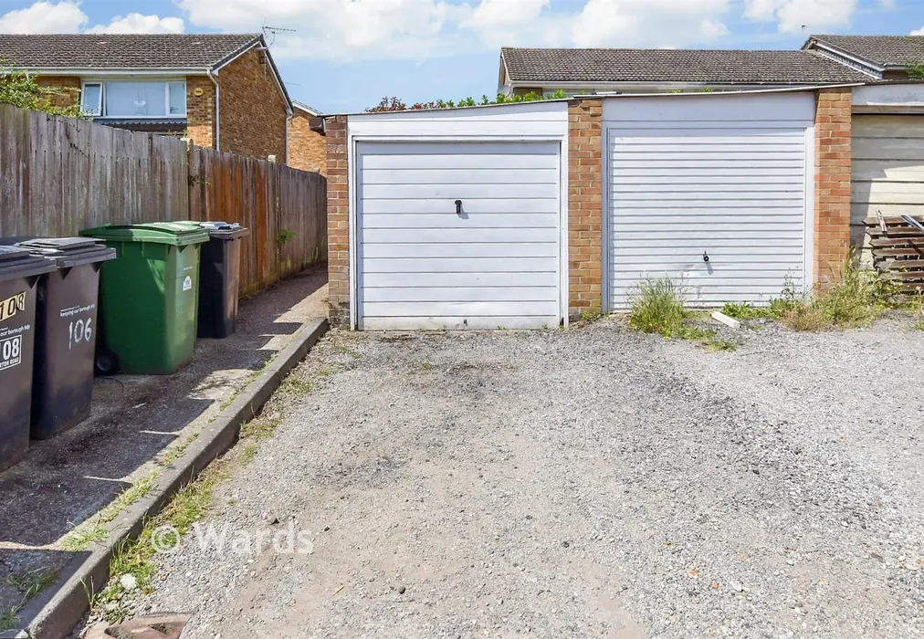 Garage - Merton Road, Bearsted, Maidstone, Kent - Wards of Kent