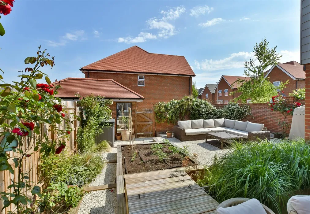 Rear Garden - Russett Lane, Faversham, Kent - Wards of Kent