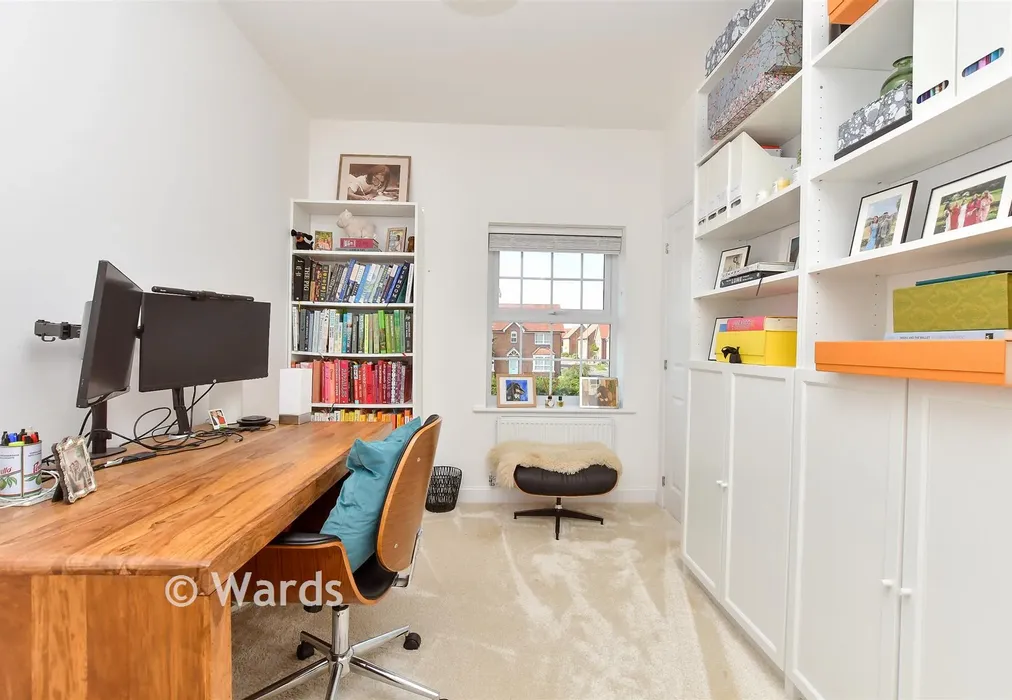 Bedroom 3 - Russett Lane, Faversham, Kent - Wards of Kent