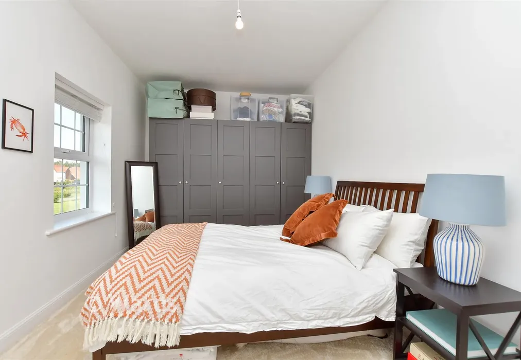 Bedroom 2 - Russett Lane, Faversham, Kent - Wards of Kent
