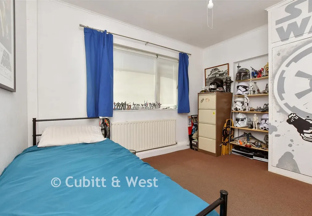 Bedroom 3 - Smitham Bottom Lane, Purley, Surrey - Wards of Kent