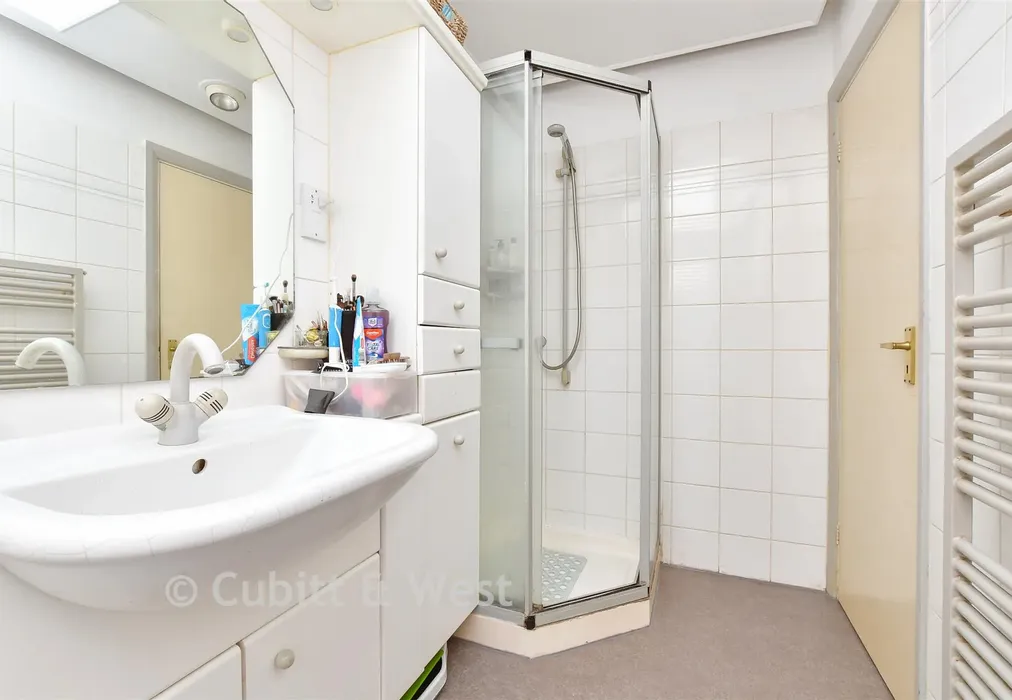 En-Suite Shower Room - Smitham Bottom Lane, Purley, Surrey - Wards of Kent