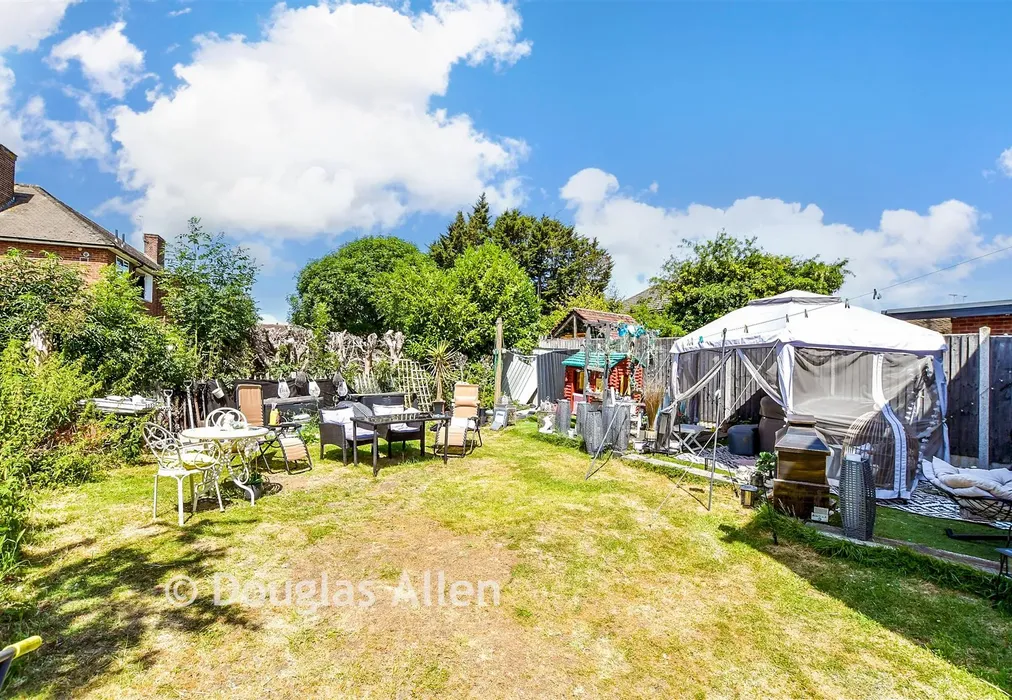 Rear Garden - Dorking Road, Romford, Essex - Wards of Kent