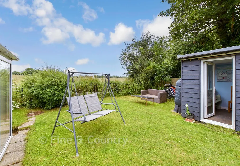 Rear Garden - Capel-Le-Ferne, Folkestone, Kent - Wards of Kent