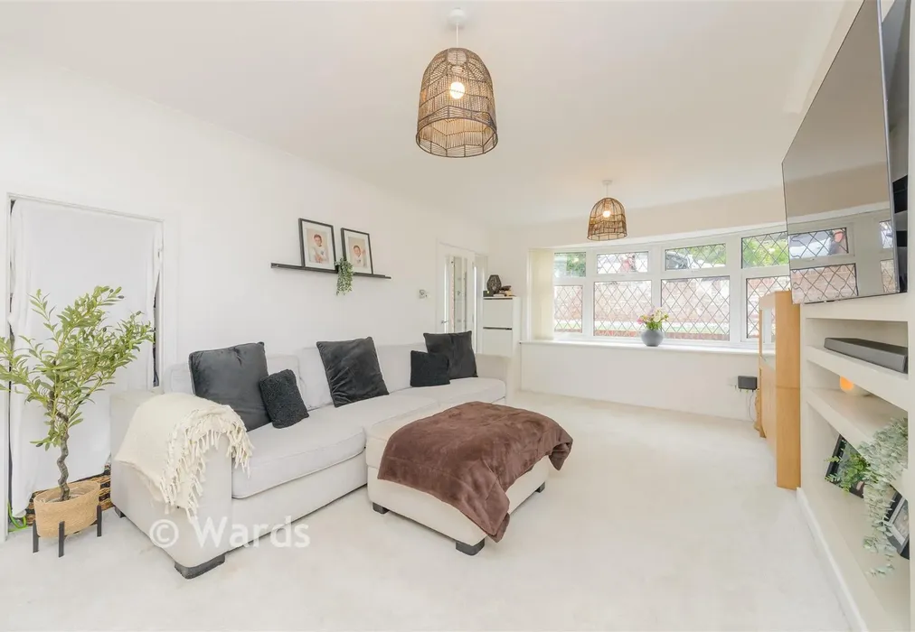 Lounge - Castlefields, Istead Rise, Kent - Wards of Kent