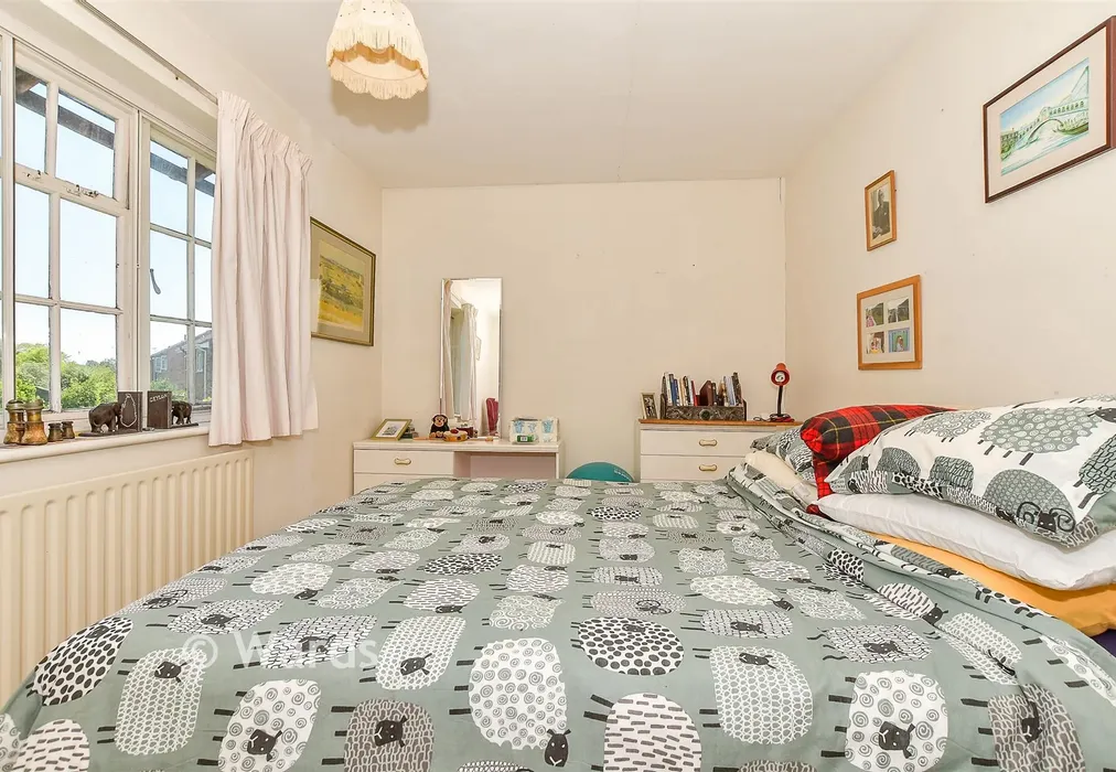 Bedroom 2 - Southgate Road, Tenterden, Kent - Wards of Kent