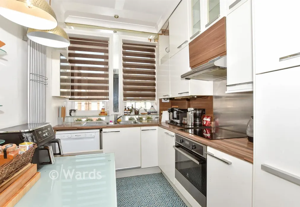 Kitchen - Broadmead Road, Folkestone, Kent - Wards of Kent
