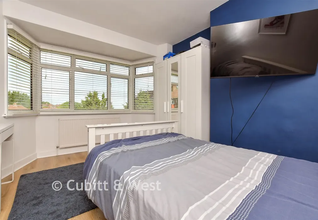 Bedroom 2 - Eskdale Gardens, Purley, Surrey - Wards of Kent