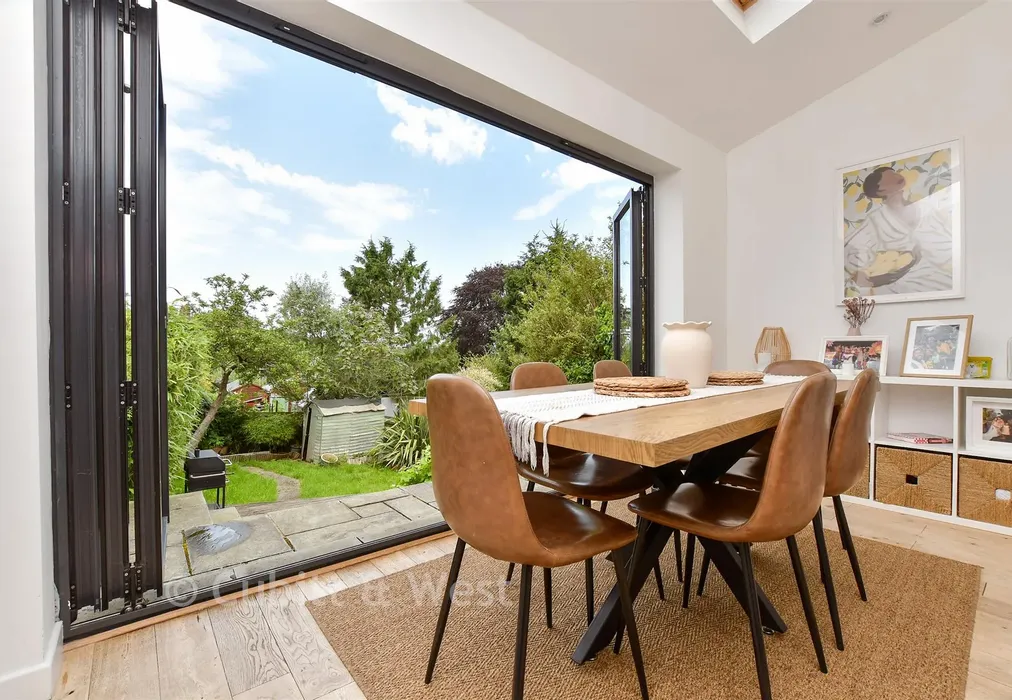 Internal Lifestyle Photograph - Eskdale Gardens, Purley, Surrey - Wards of Kent