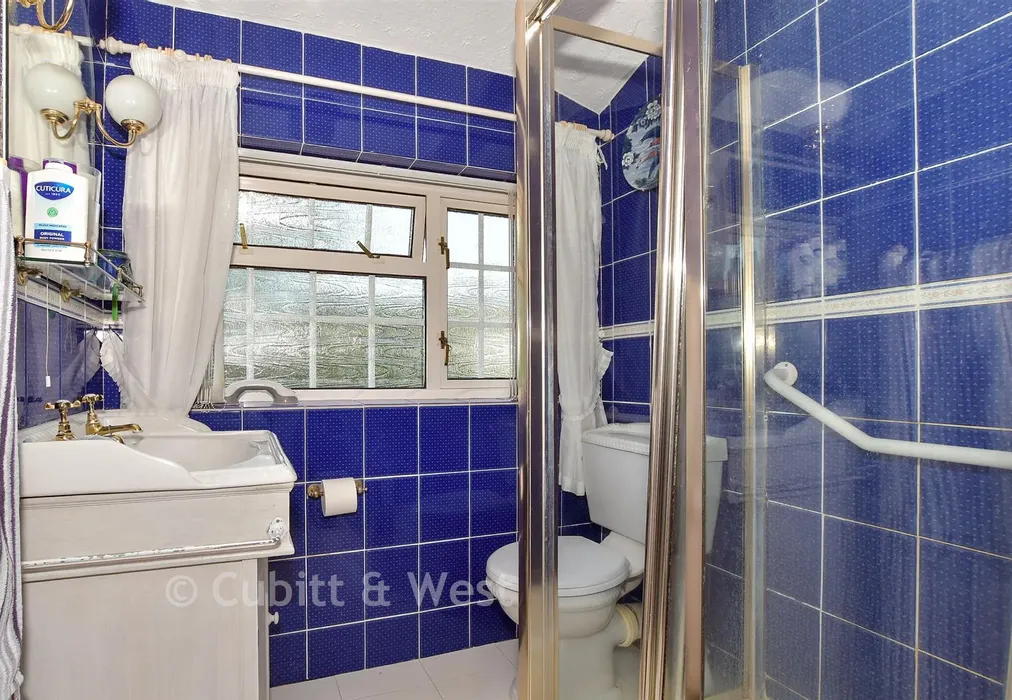 Shower Room - Hermitage Road, East Grinstead, West Sussex - Wards of Kent