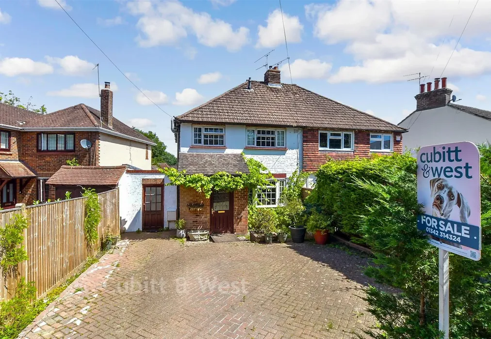External (Web) - Hermitage Road, East Grinstead, West Sussex - Wards of Kent