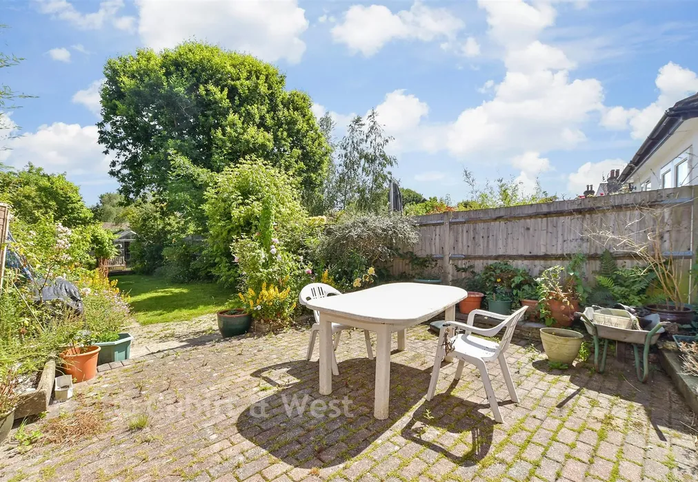 Rear Garden - Hermitage Road, East Grinstead, West Sussex - Wards of Kent