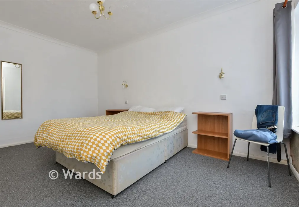 Bedroom 1 - The Marina, Deal, Kent - Wards of Kent