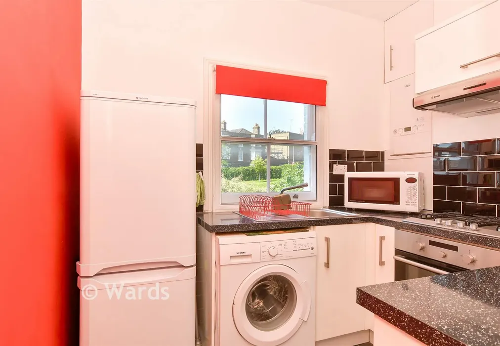 Kitchen - The Terrace, Rochester, Kent - Wards of Kent