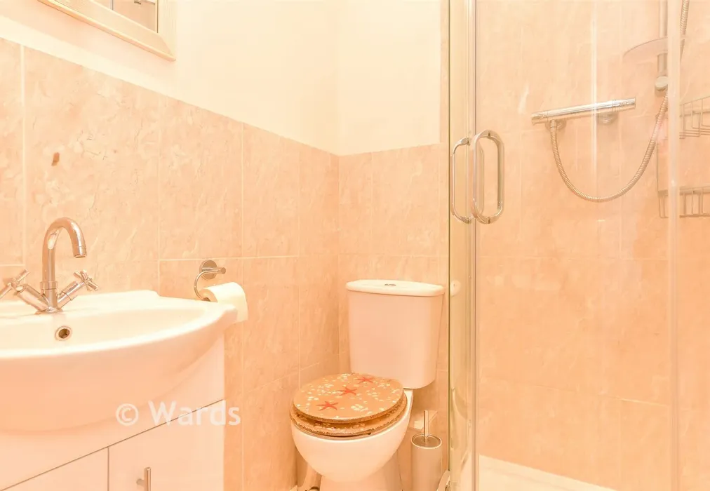Bathroom - The Terrace, Rochester, Kent - Wards of Kent