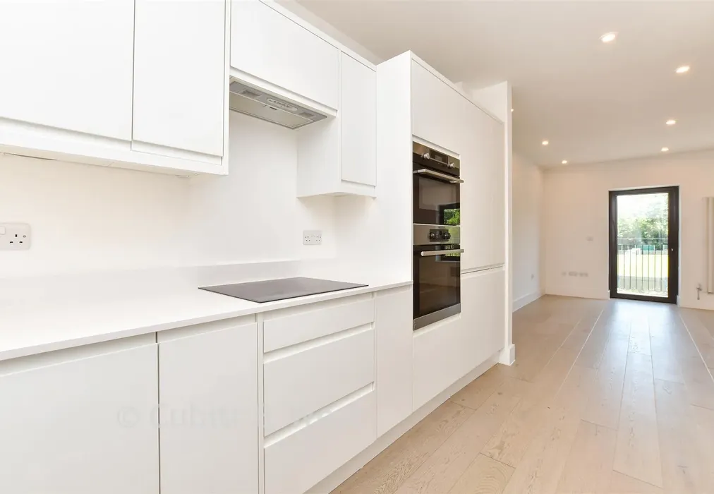 Kitchen - Croydon Road, Caterham, Surrey - Wards of Kent