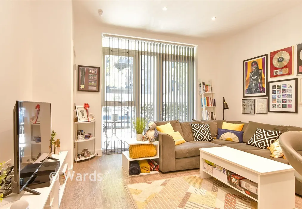 Kitchen/Lounge - Corys Road, Rochester, Kent - Wards of Kent