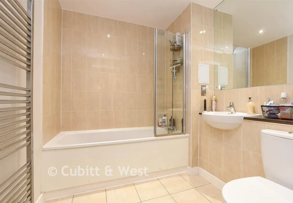 Bathroom - Russells Crescent, Horley, Surrey - Wards of Kent