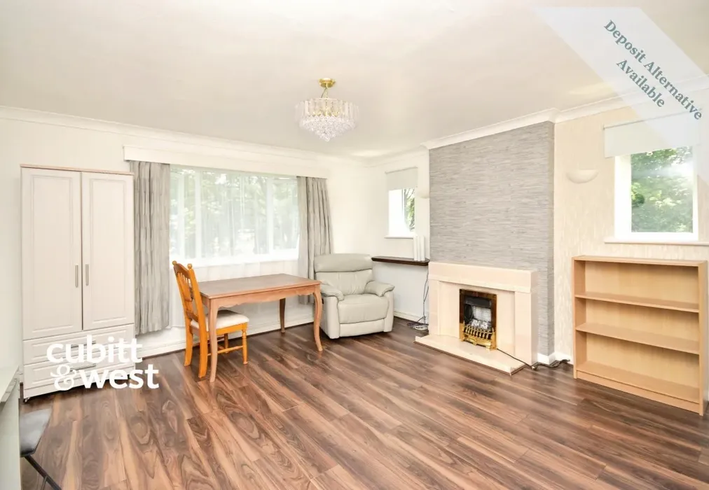 Lounge - Dale Road, Purley CR8 - Wards of Kent