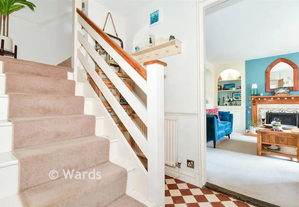 Internal Lifestyle Photograph - Smiths Hill, West Farleigh, Maidstone, Kent - Wards of Kent